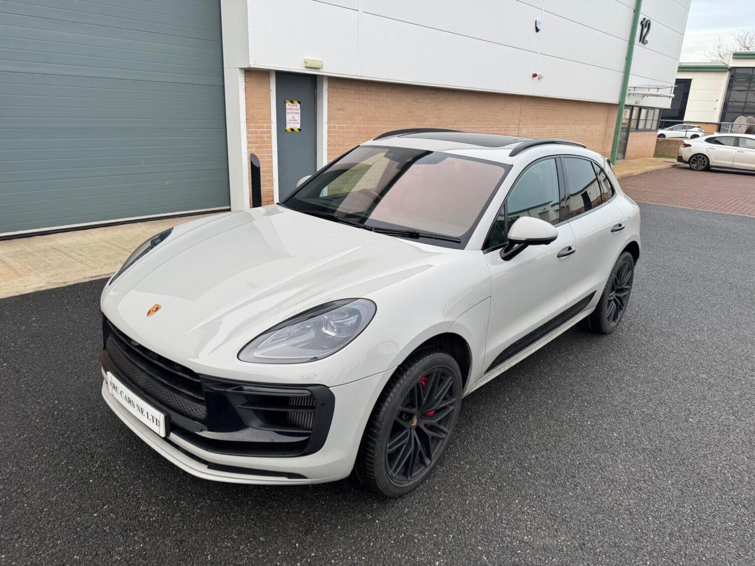 Used Porsche Macan 2023 for sale - 77359791: Photo 13