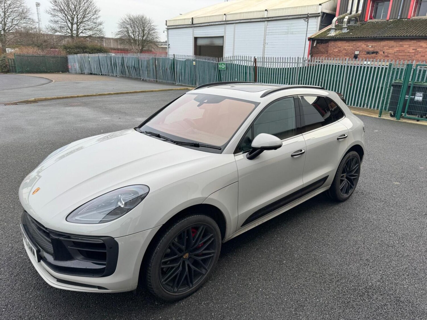 Used Porsche Macan 2023 for sale - 77359791: Photo 18
