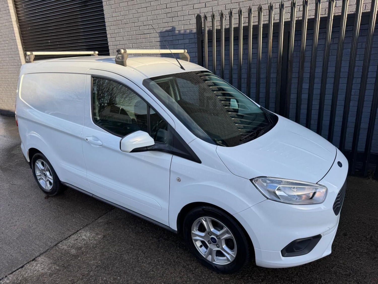 Used Ford Transit Courier 2021 for sale - 77359800: Photo 15