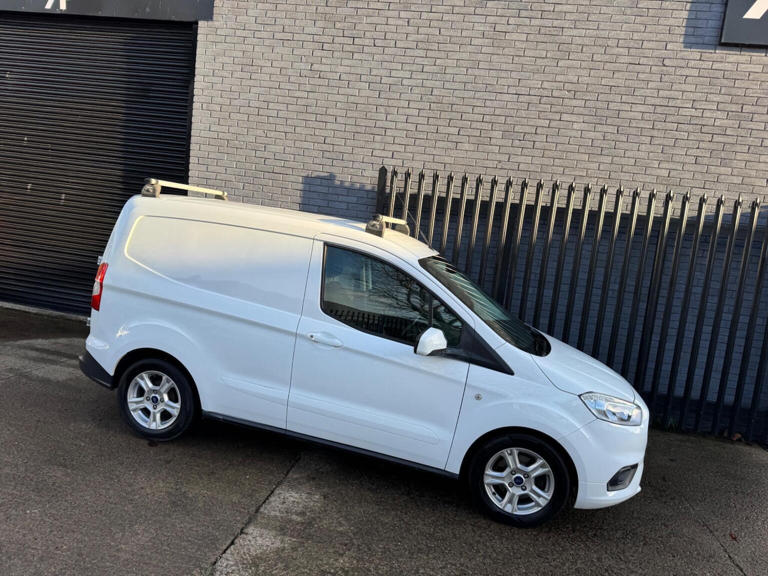 Used Ford Transit Courier 2021 for sale - 77359800: Photo 24