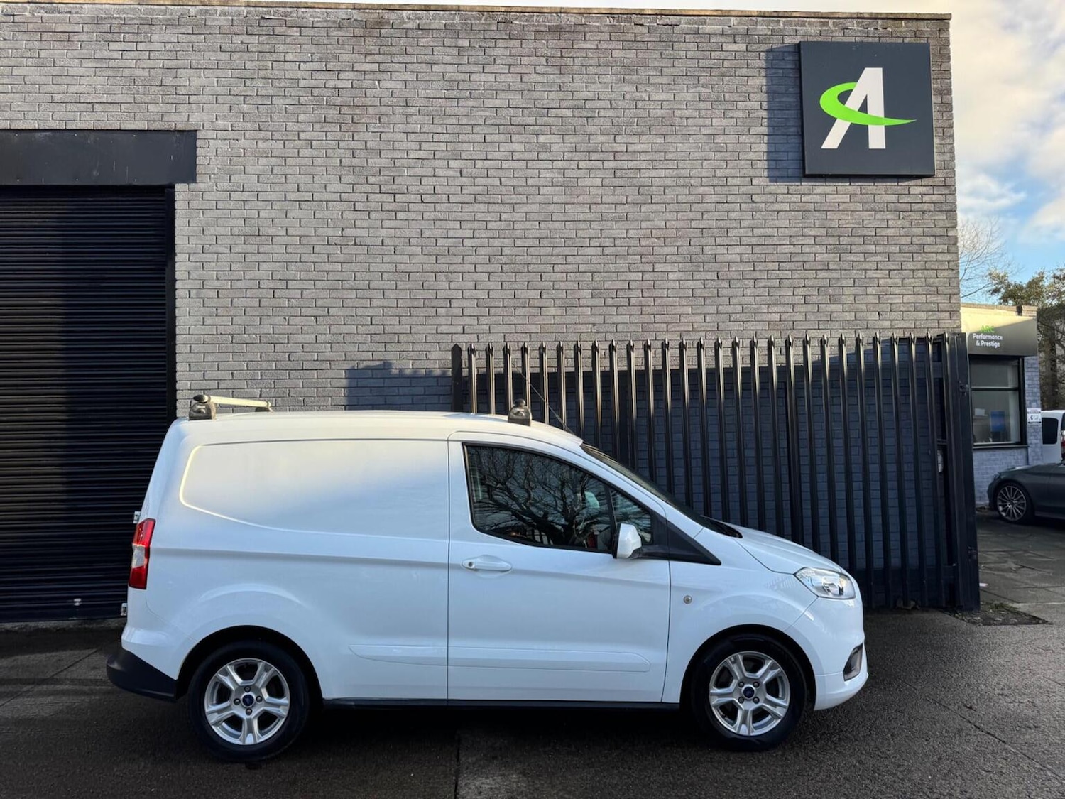 Used Ford Transit Courier 2021 for sale - 77359800: Photo 25