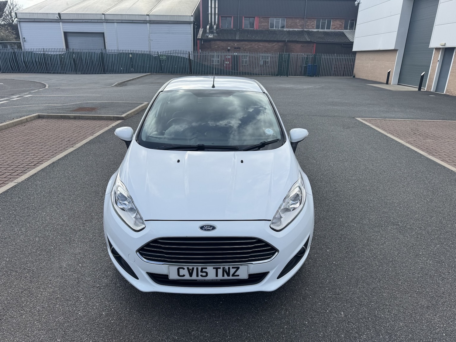 Used Ford Fiesta 2015 for sale - 77938200: Photo 2