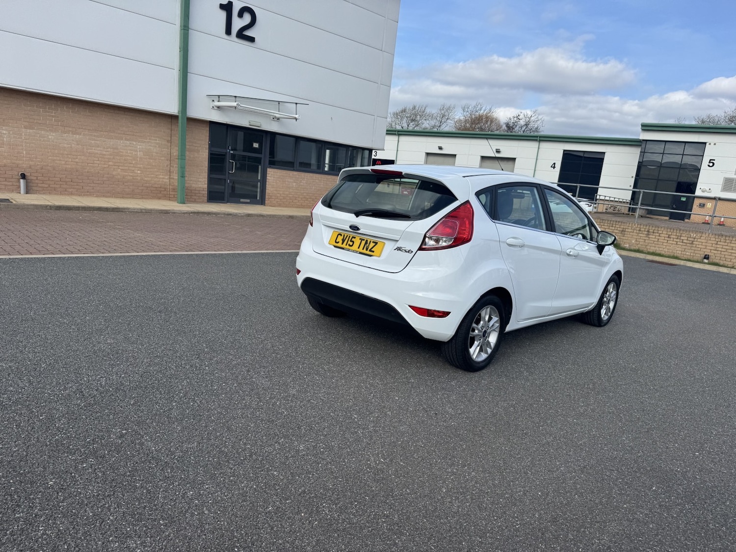 Used Ford Fiesta 2015 for sale - 77938200: Photo 25