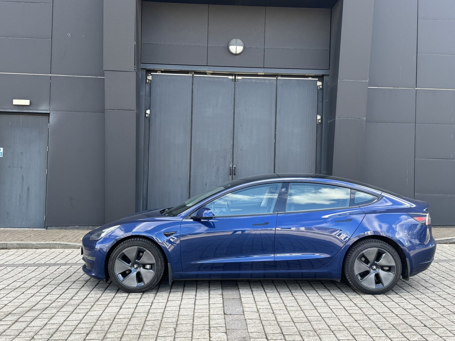 Used Tesla Model 3 2021 for sale - 77896119: Photo 8
