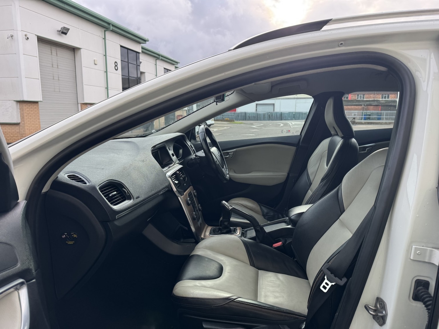 Used Volvo V40 2014 for sale - 77555126: Photo 12