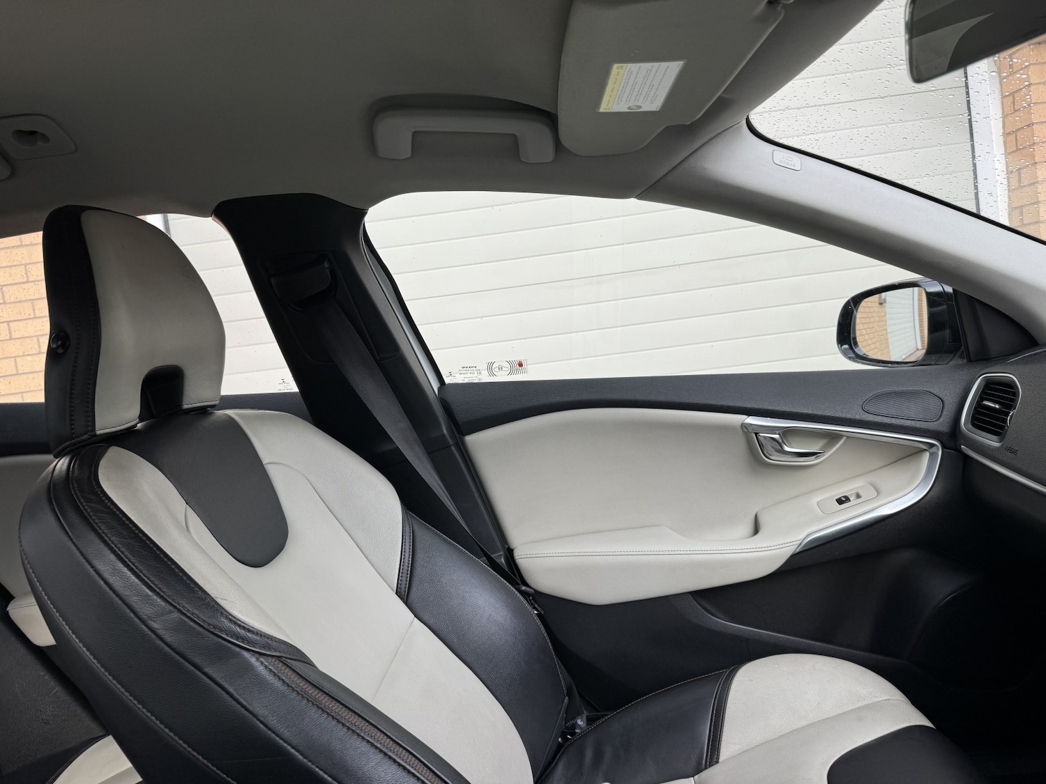 Used Volvo V40 2014 for sale - 77555126: Photo 18