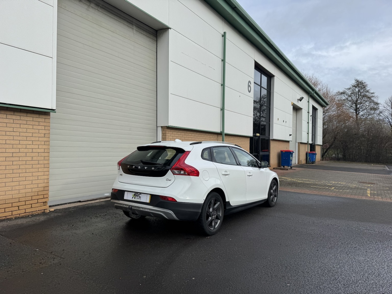 Used Volvo V40 2014 for sale - 77555126: Photo 3