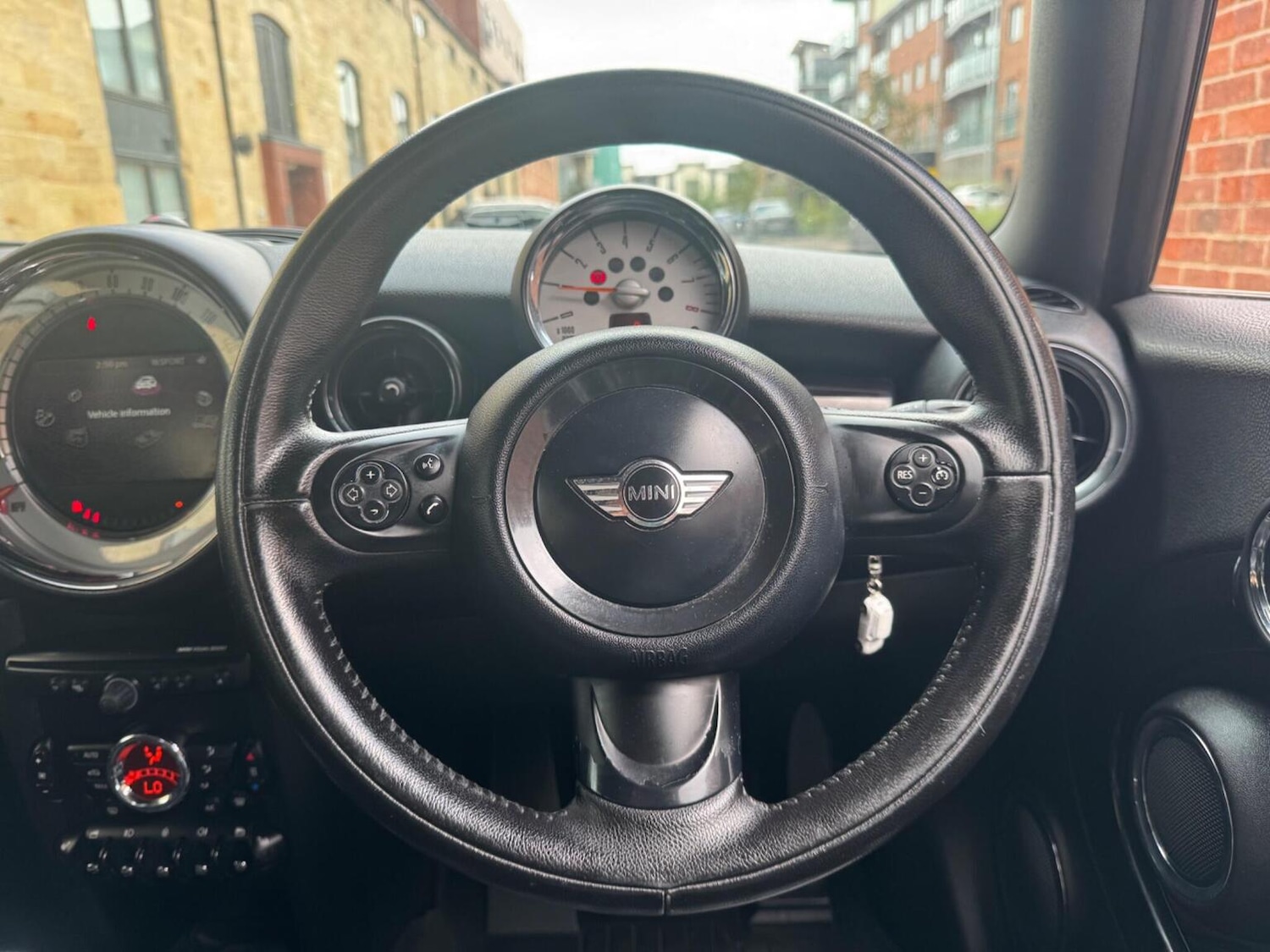 Used MINI Hatch 2012 for sale - 77359792: Photo 40