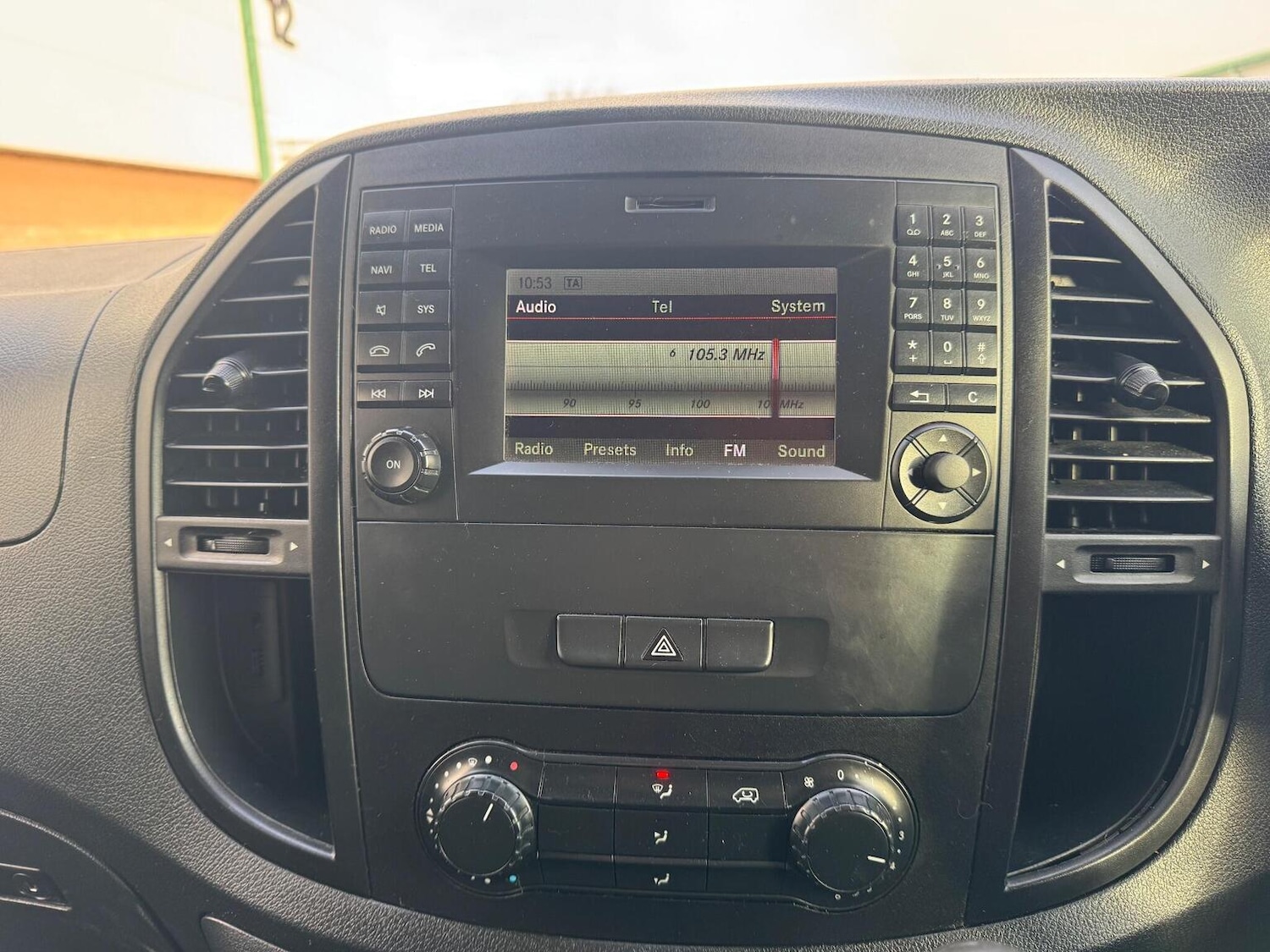 Used Mercedes-Benz Vito 2018 for sale - 77359793: Photo 28