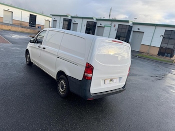 Used Mercedes-Benz Vito 2018 for sale - 77643645: Photo