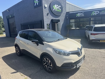 Used Renault Captur 2017 for sale - 79017384: Photo
