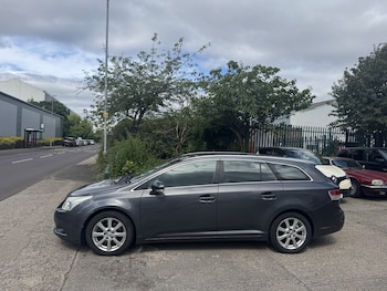 Used Toyota Avensis 2010 for sale - 79060101: Photo