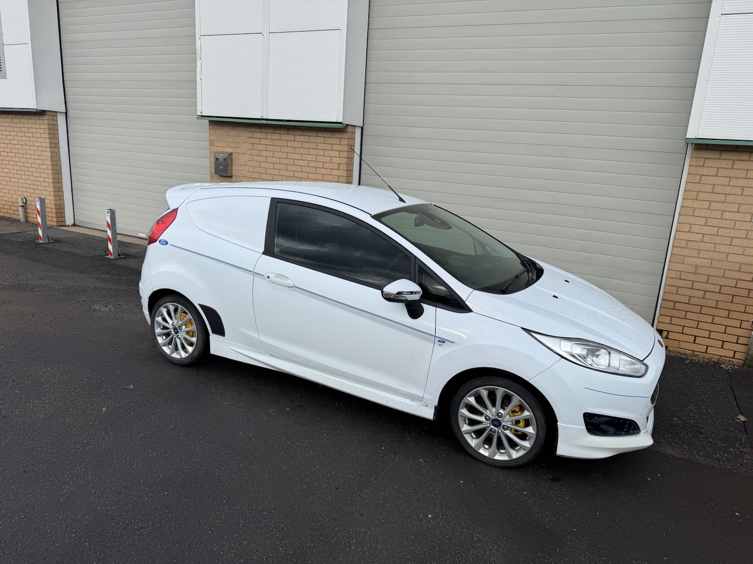 Used Ford Fiesta 2017 for sale - 77643707: Photo 1
