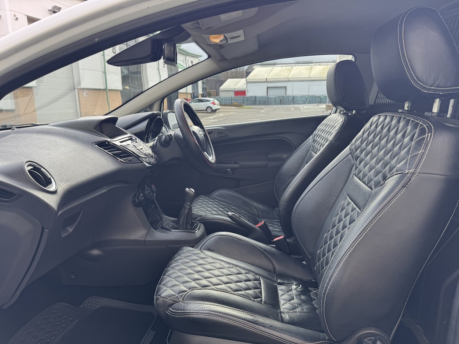 Used Ford Fiesta 2017 for sale - 77643707: Photo 33