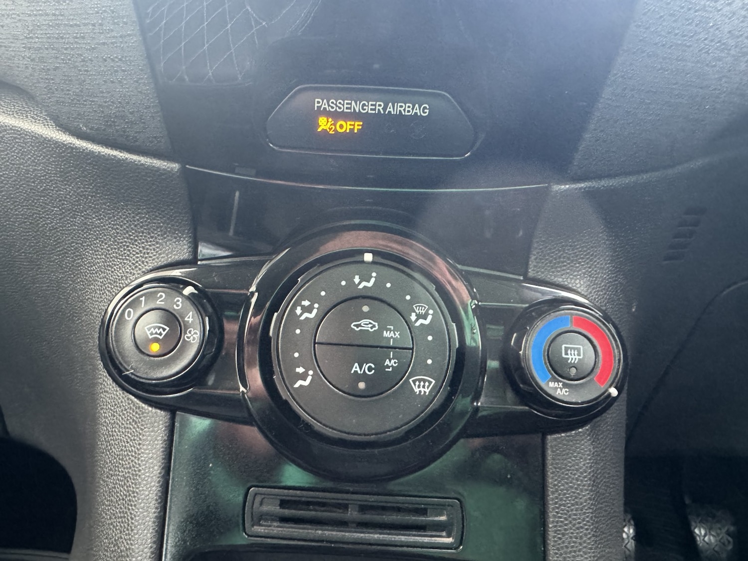 Used Ford Fiesta 2017 for sale - 77643707: Photo 38