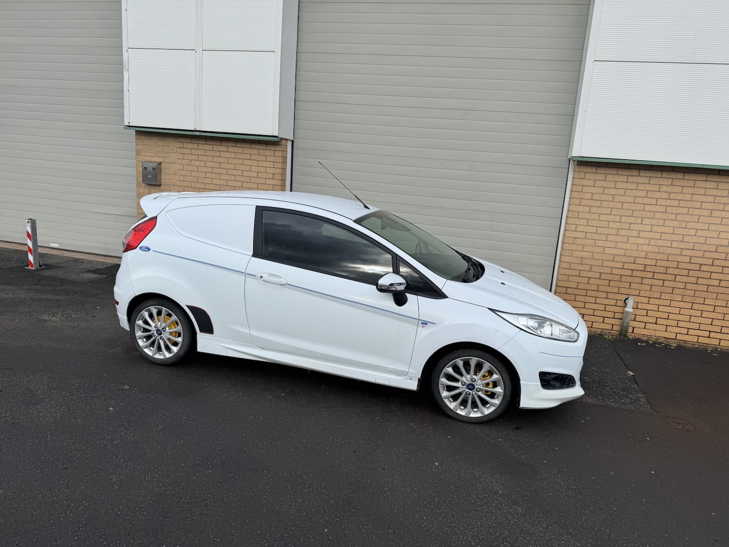 Used Ford Fiesta 2017 for sale - 77643707: Photo 9