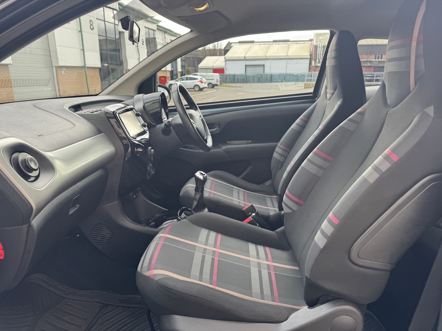 Used Peugeot 108 2014 for sale - 77622543: Photo 16