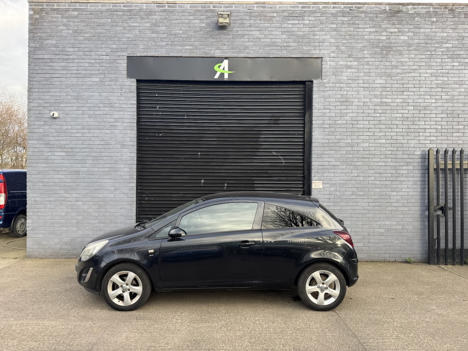 Used Vauxhall Corsa 2014 for sale - 77906515: Photo 3