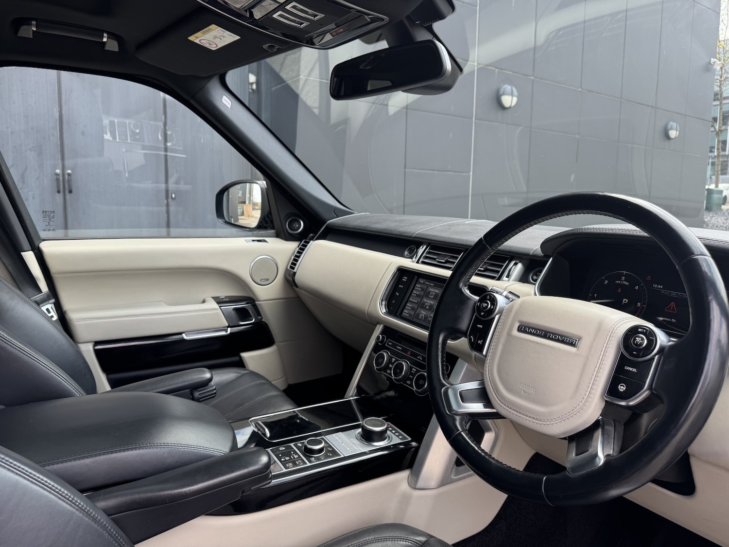 Used Land Rover Range Rover 2014 for sale - 78098207: Photo 11