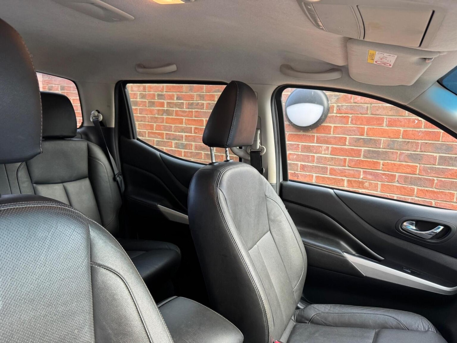 Used Nissan Navara 2018 for sale - 77643660: Photo 46