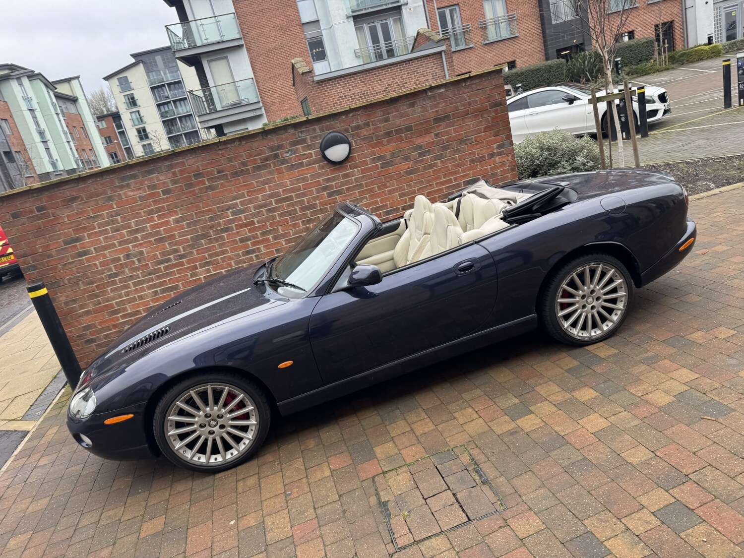 Used Jaguar XKR 2006 for sale - 77983757: Photo 10