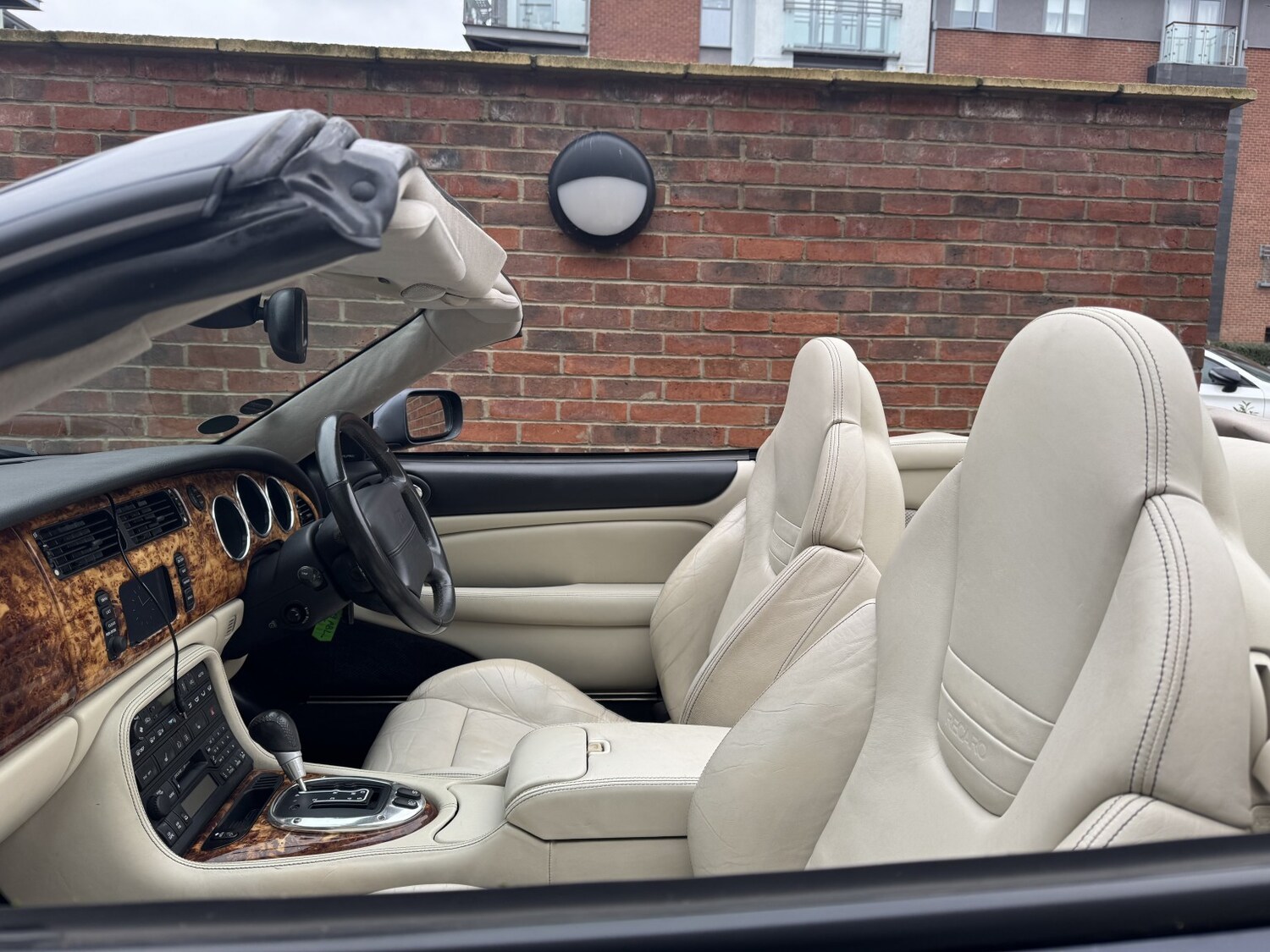 Used Jaguar XKR 2006 for sale - 77983757: Photo 11