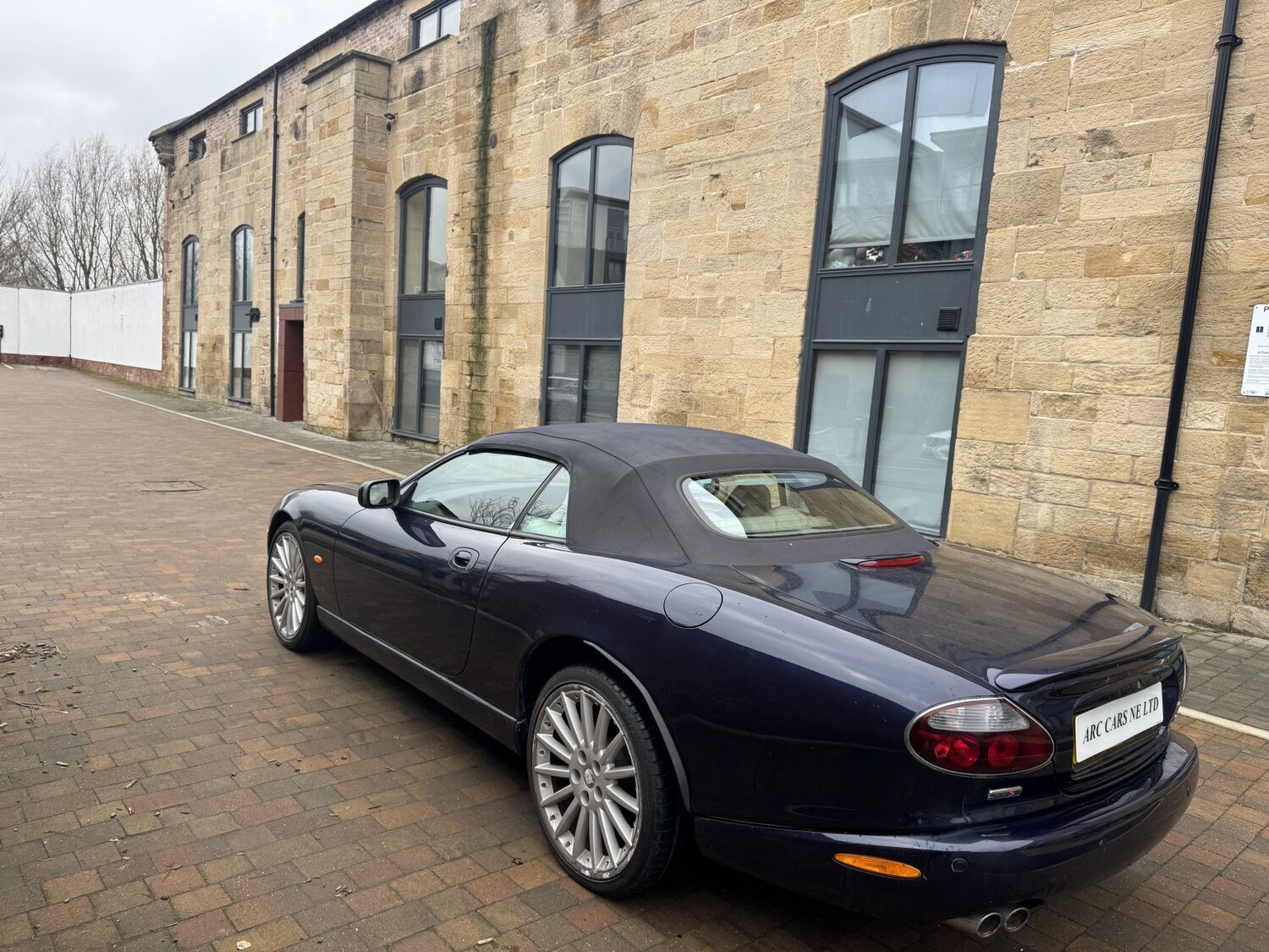 Used Jaguar XKR 2006 for sale - 77983757: Photo 26