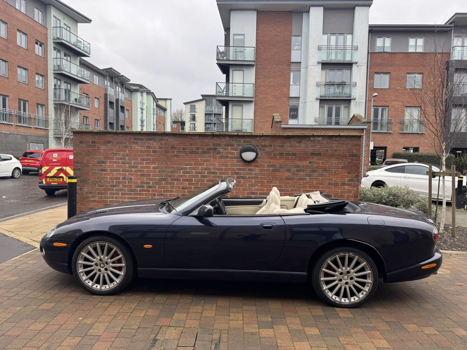 Used Jaguar XKR 2006 for sale - 77983757: Photo 30