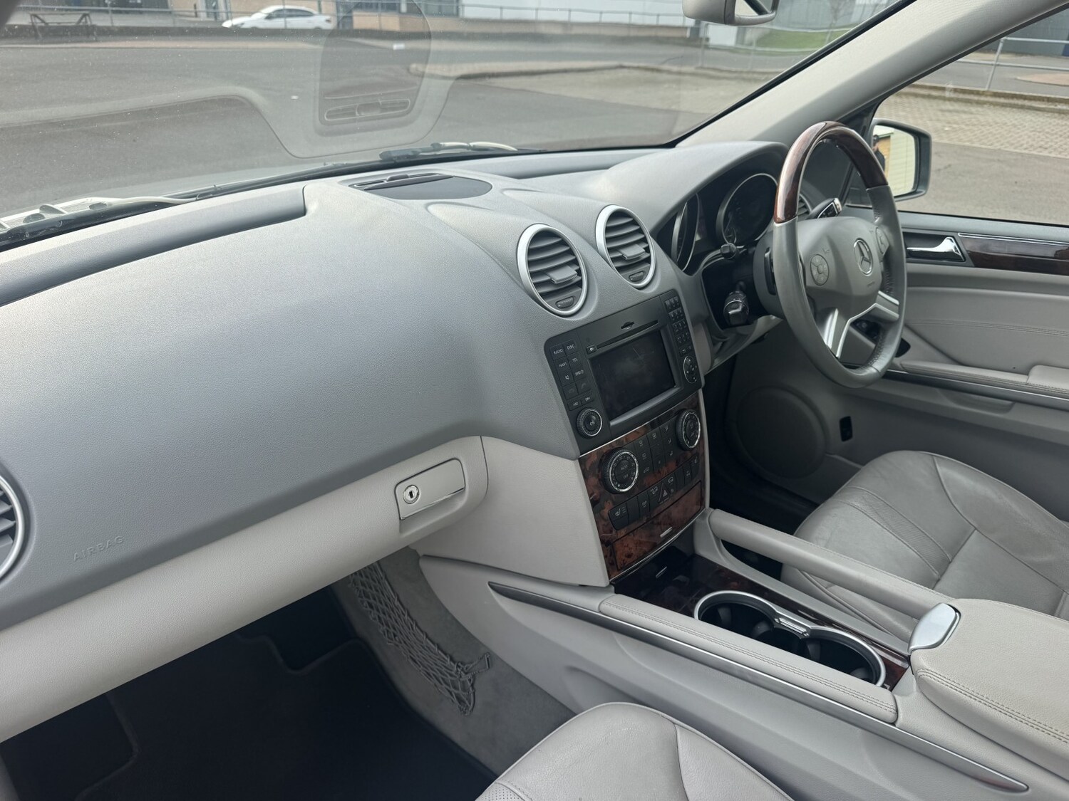 Used Mercedes-Benz M Class 2011 for sale - 77649534: Photo 11