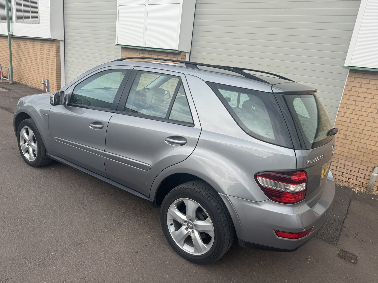 Used Mercedes-Benz M Class 2011 for sale - 77649534: Photo 20