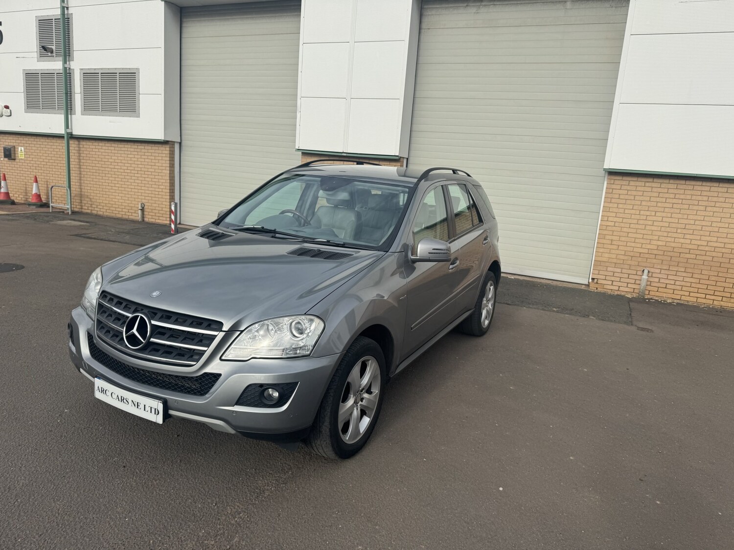 Used Mercedes-Benz M Class 2011 for sale - 77649534: Photo 26