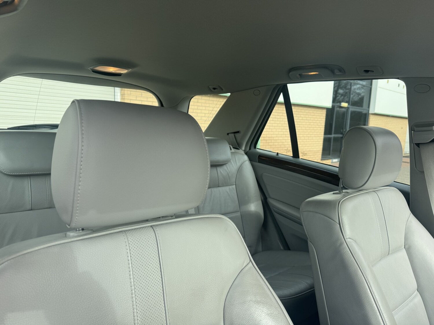 Used Mercedes-Benz M Class 2011 for sale - 77649534: Photo 36