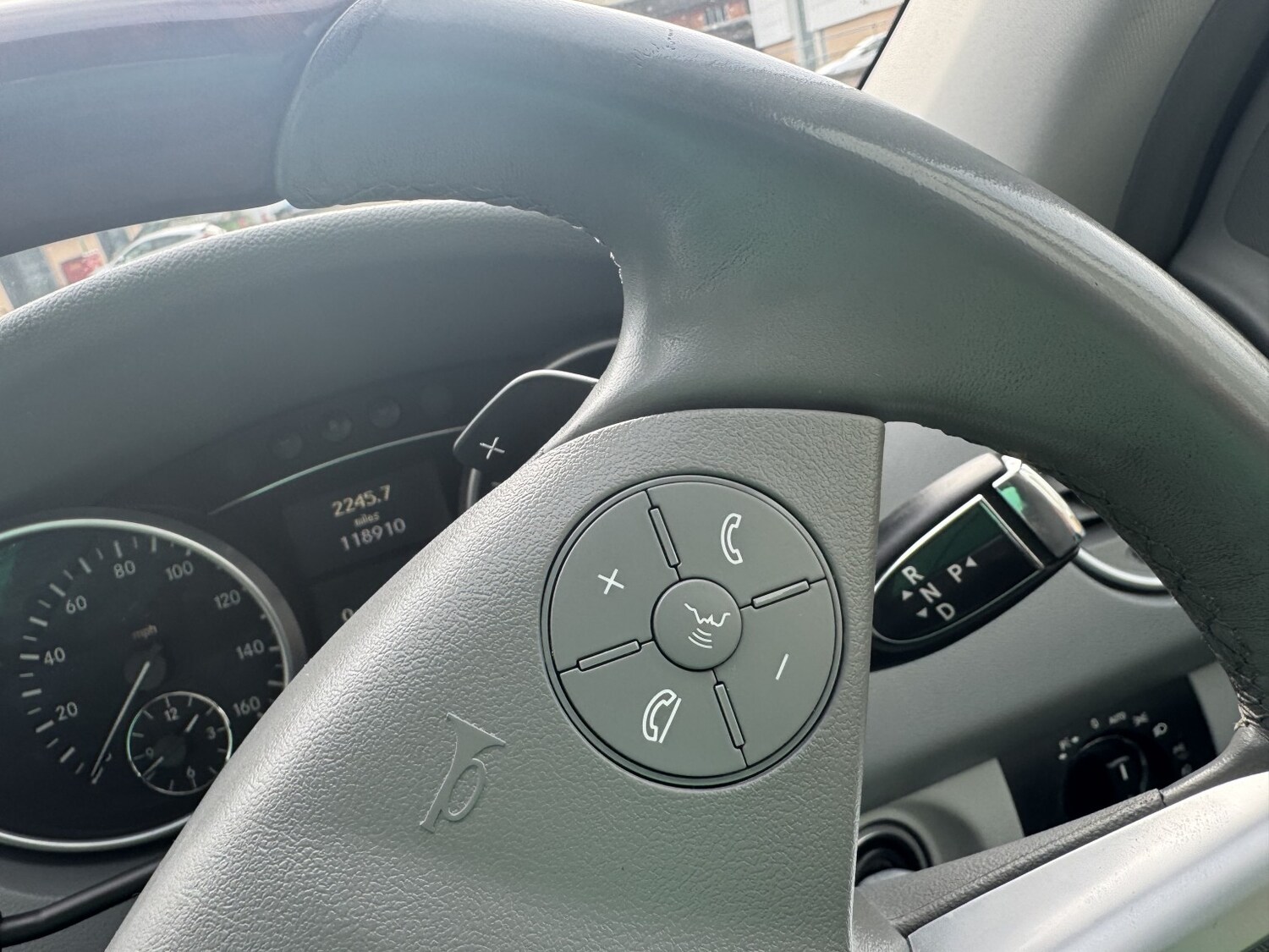 Used Mercedes-Benz M Class 2011 for sale - 77649534: Photo 42