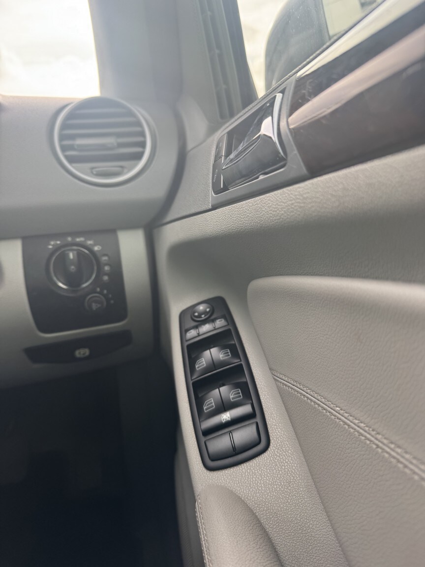 Used Mercedes-Benz M Class 2011 for sale - 77649534: Photo 48