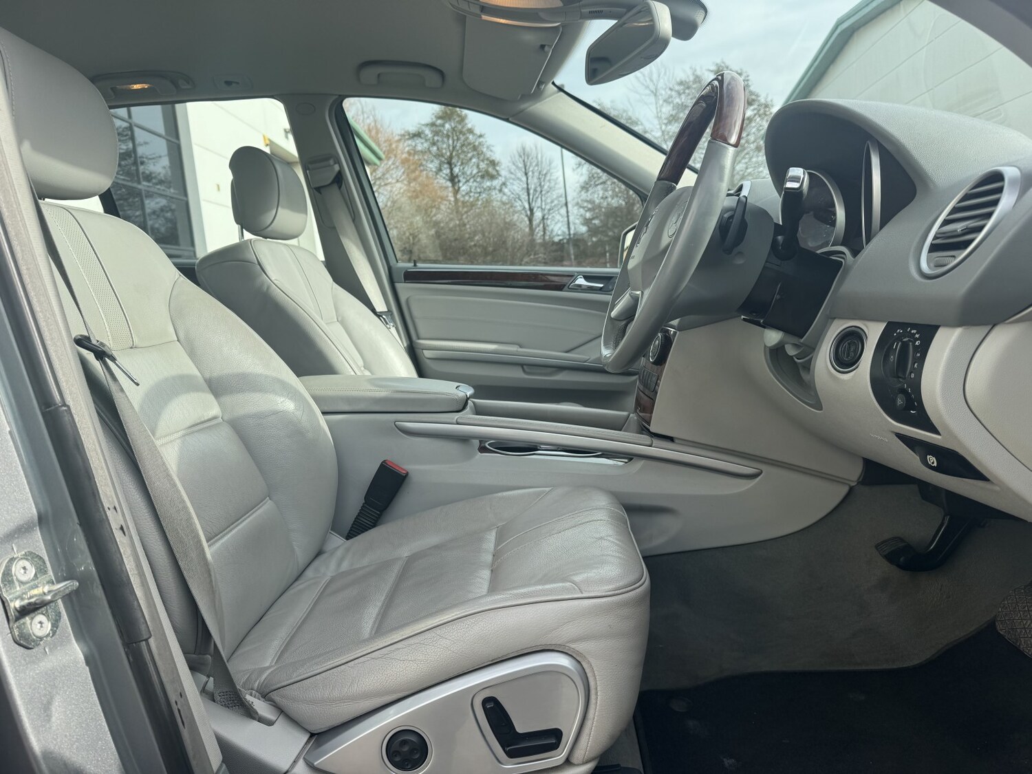 Used Mercedes-Benz M Class 2011 for sale - 77649534: Photo 50