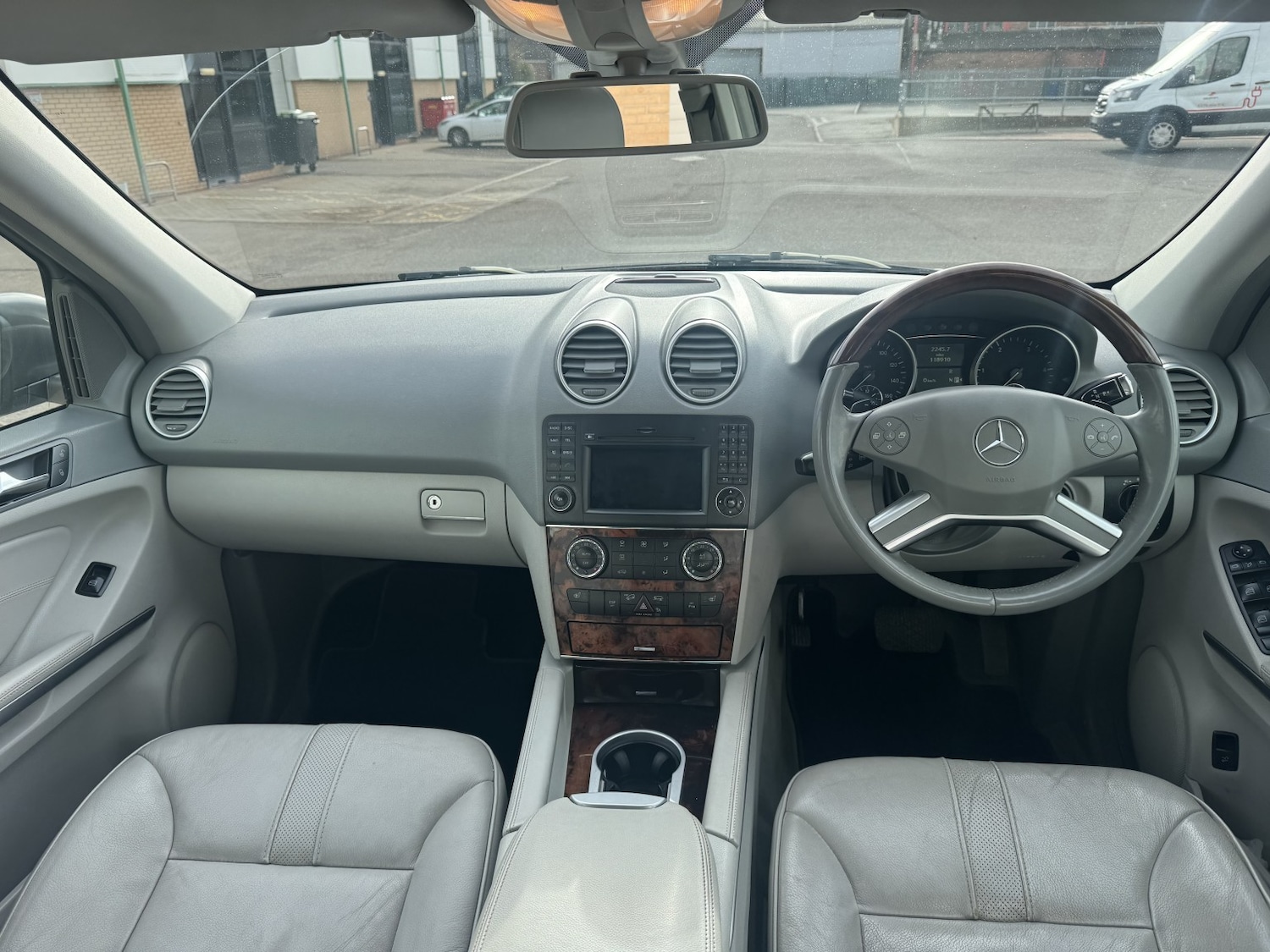 Used Mercedes-Benz M Class 2011 for sale - 77649534: Photo 8