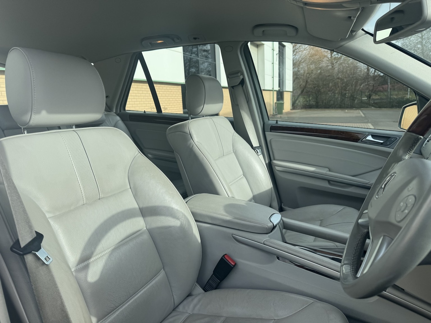 Used Mercedes-Benz M Class 2011 for sale - 77649534: Photo 9