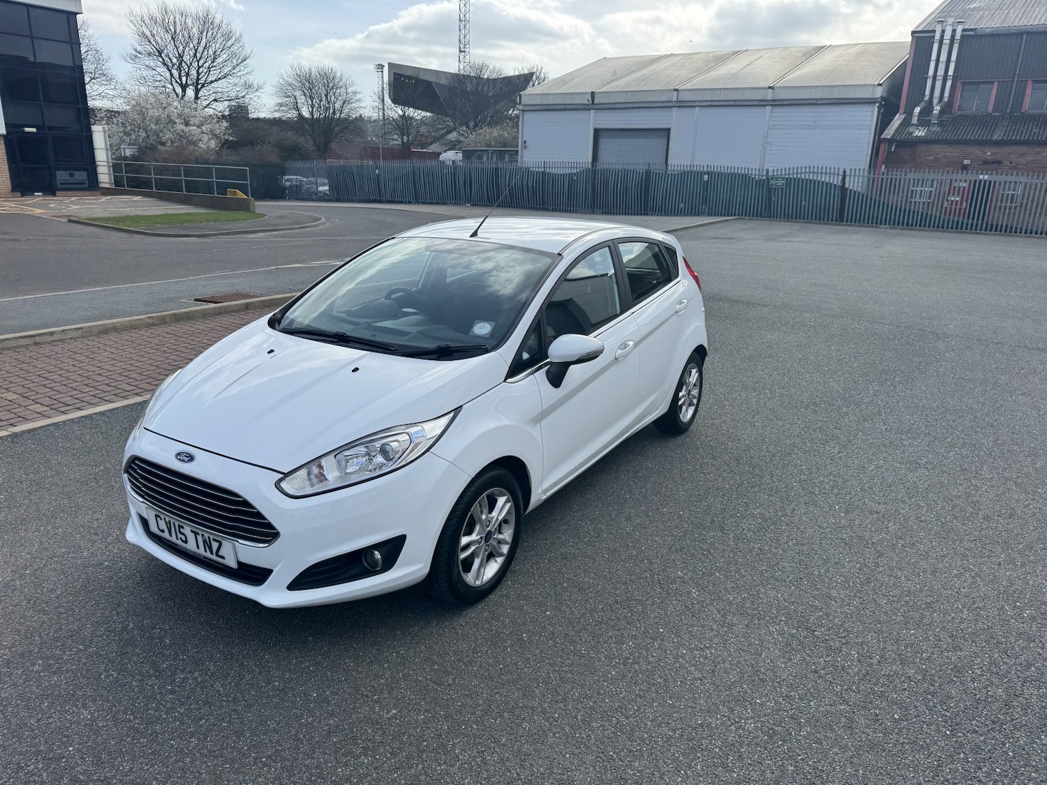 Used Ford Fiesta 2015 for sale - 78168956: Photo 3