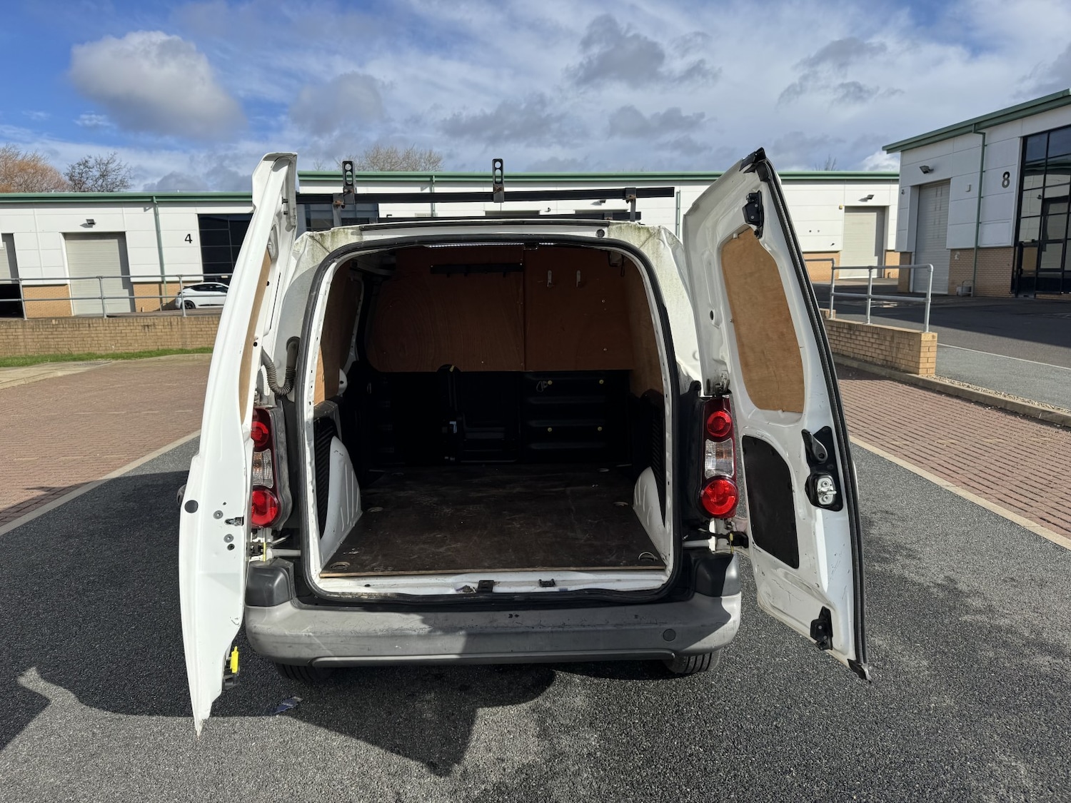 Used Peugeot Partner 2014 for sale - 78168870: Photo 19