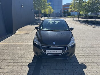 Used Peugeot 208 2013 for sale - 78427605: Photo