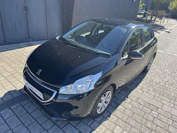 Used Peugeot 208 2013 for sale - 78427605: Photo