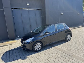 Used Peugeot 208 2013 for sale - 78427605: Photo