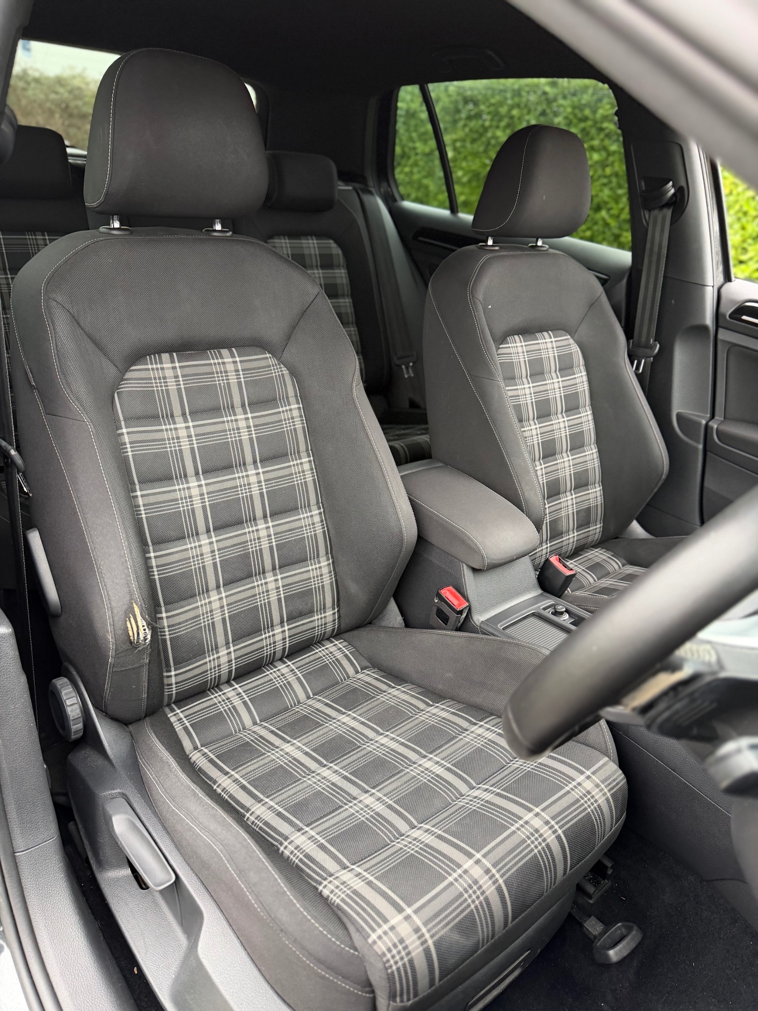 Used Volkswagen Golf 2017 for sale - 77323929: Photo 8