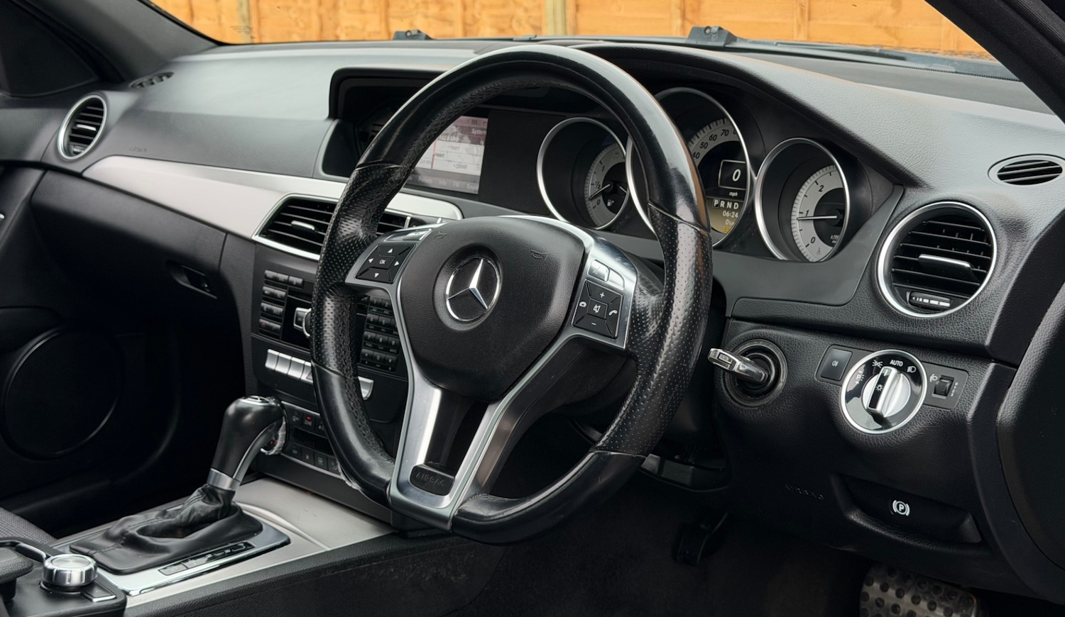 Used Mercedes-Benz C Class 2013 for sale - 77326389: Photo 6