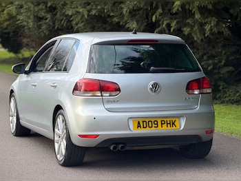 Used Volkswagen Golf 2009 for sale - 78070210: Photo