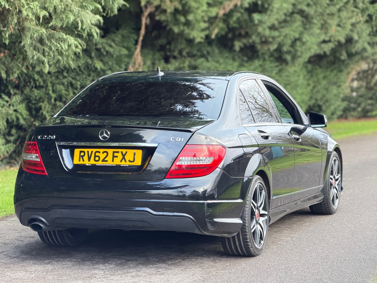 Used Mercedes-Benz C Class 2013 for sale - 76835141: Photo 3