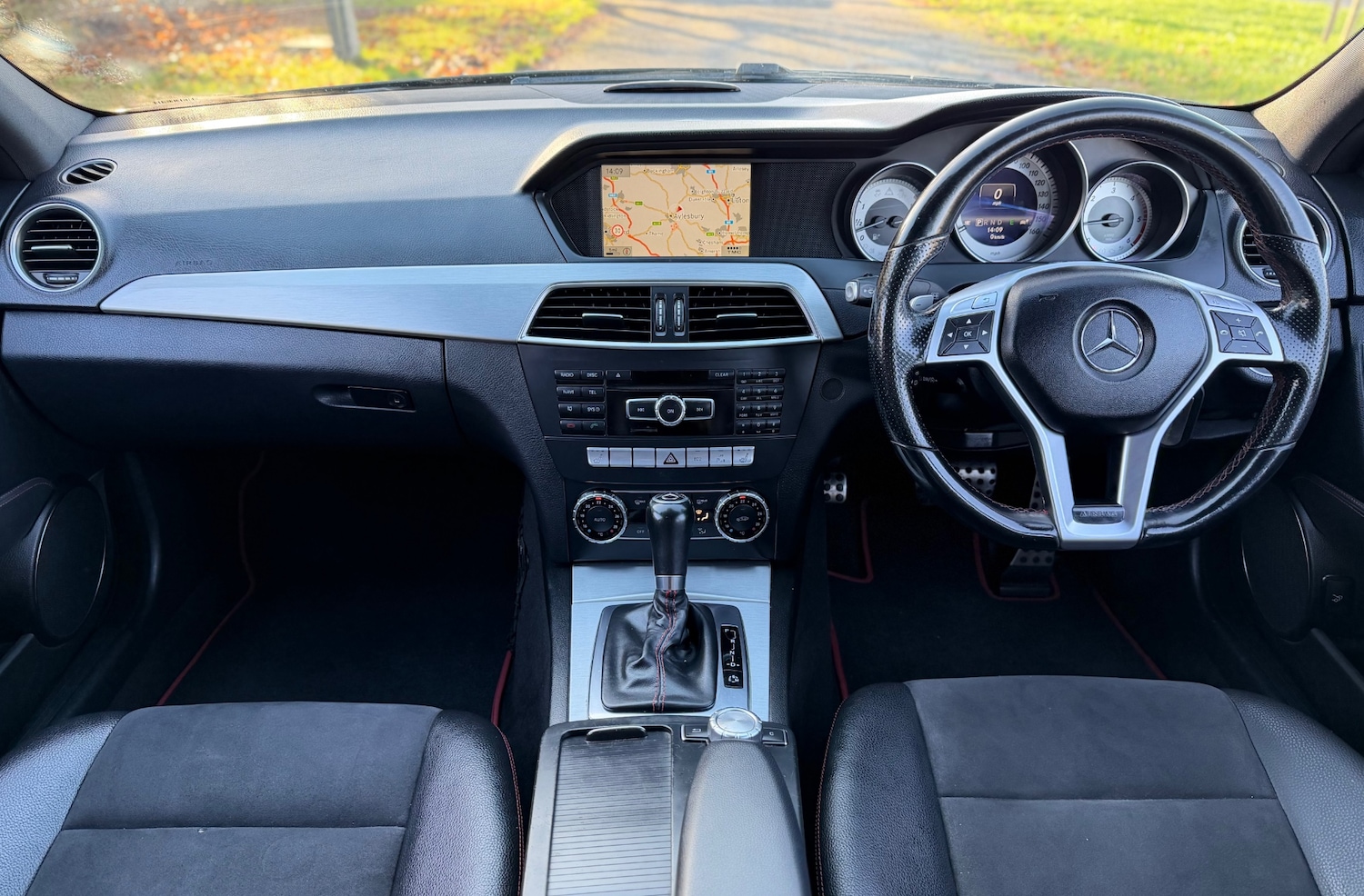 Used Mercedes-Benz C Class 2013 for sale - 76835141: Photo 5