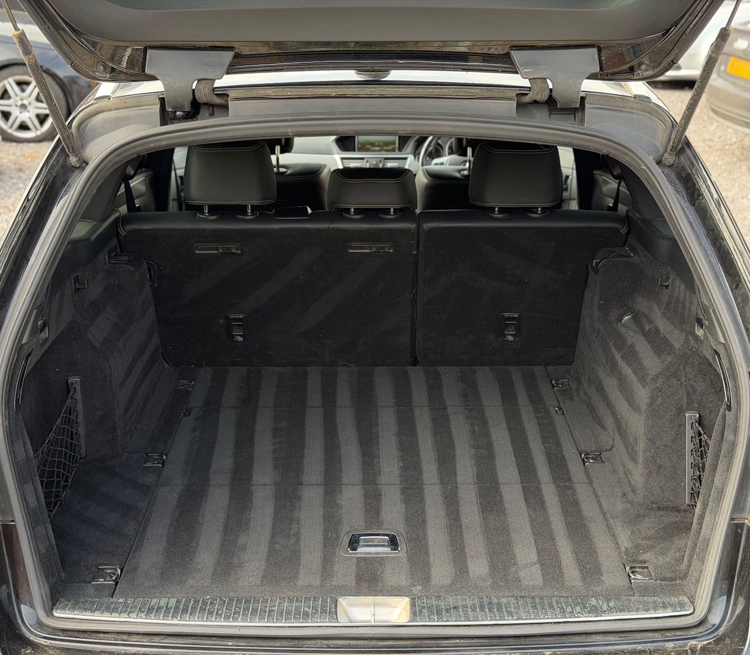 Used Mercedes-Benz E Class 2012 for sale - 77896580: Photo 13