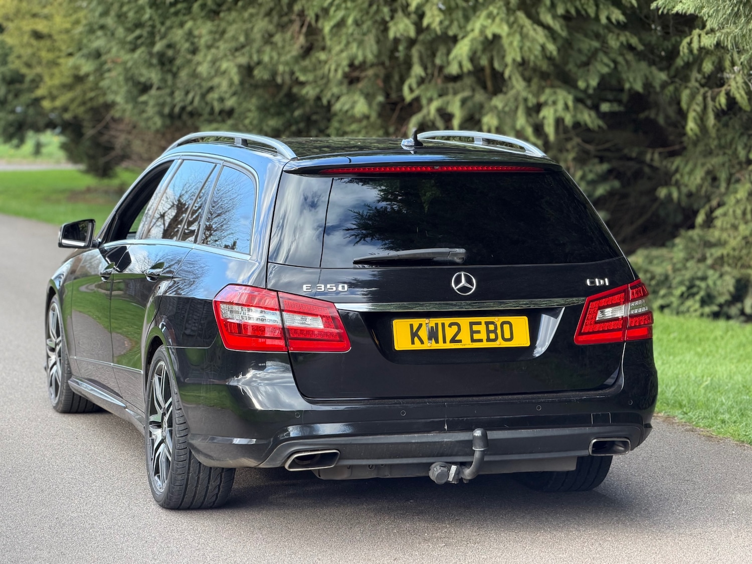 Used Mercedes-Benz E Class 2012 for sale - 77896580: Photo 2