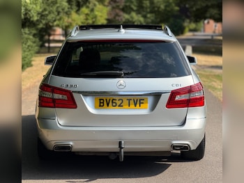 Used Mercedes-Benz E Class 2013 for sale - 79275634: Photo